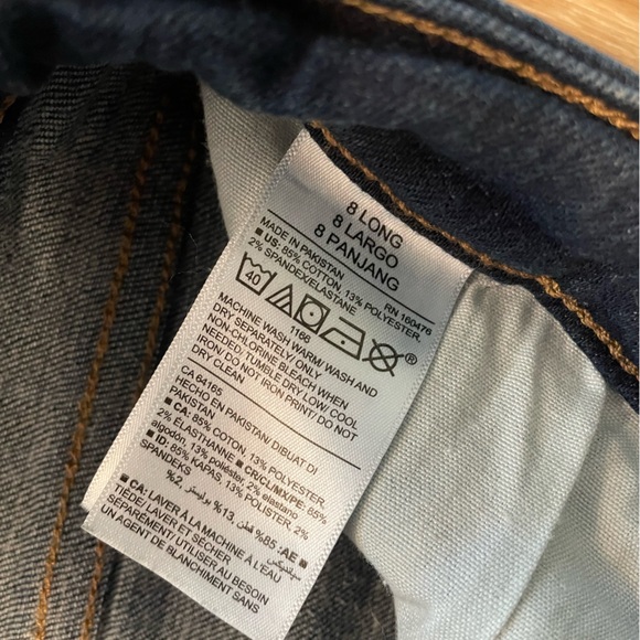 Old Navy Women’s Jeans Size 8 Long - Picture 4 of 5